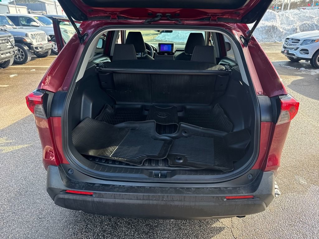 Used 2023 Toyota RAV4 LE image 42