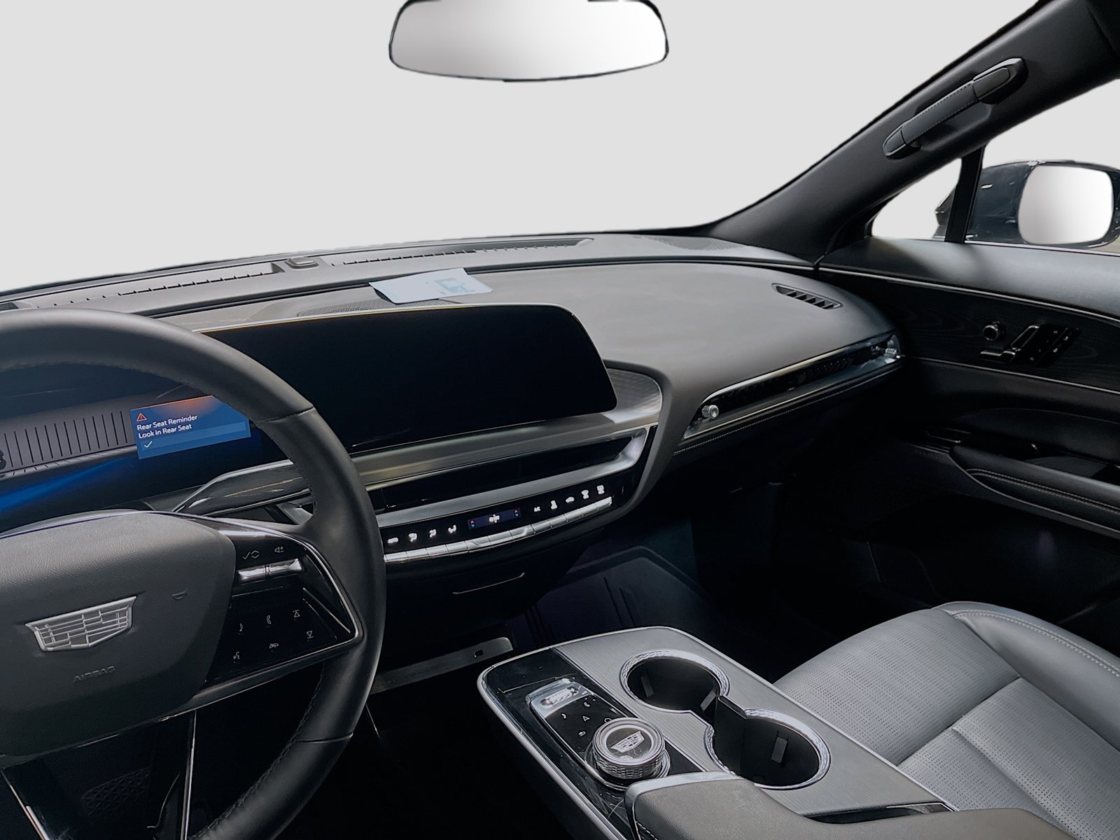 Used 2025 Cadillac Lyriq Sport AWD/4WD image 24
