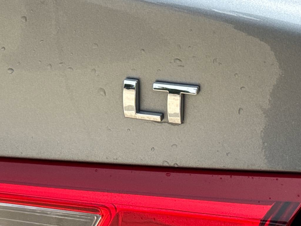 Used 2024 Chevrolet Malibu LT FWD image 10