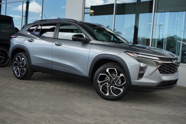 New 2026 Chevrolet Trax RS image 1