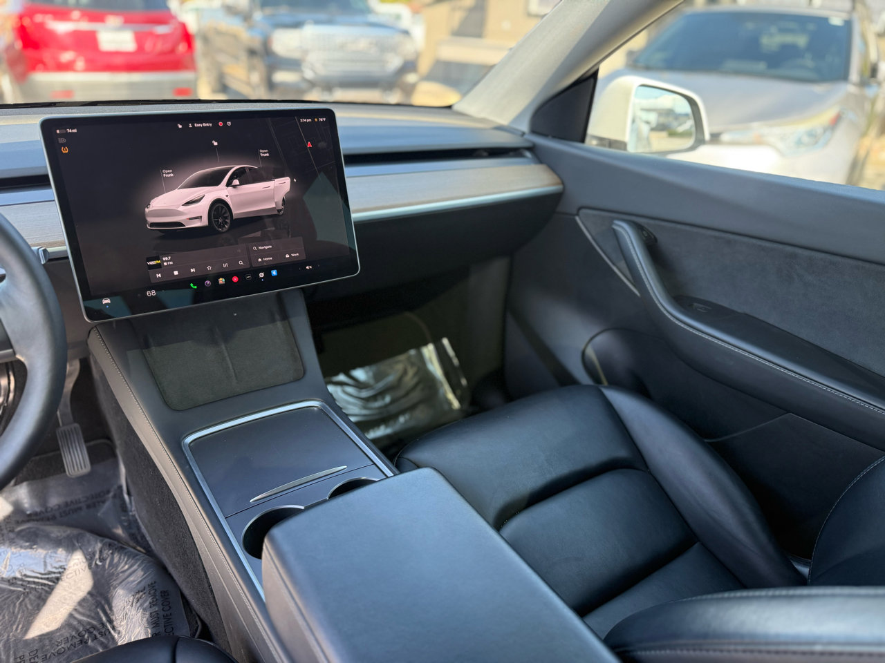 Used 2022 Tesla Model Y Long Range image 12