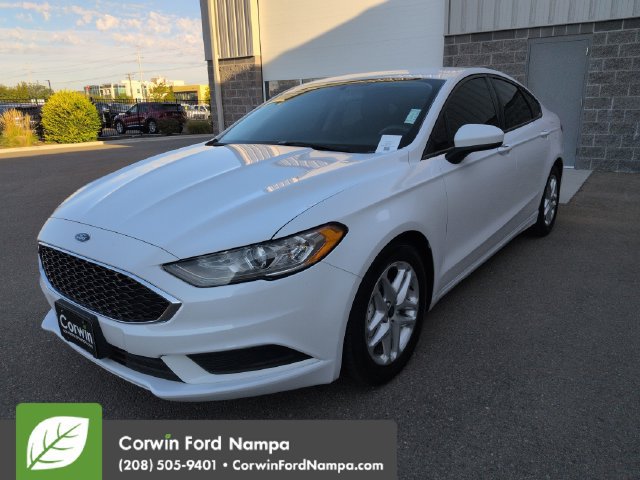 Used 2018 Ford Fusion SE w/ Fusion SE Technology Package FWD image 7