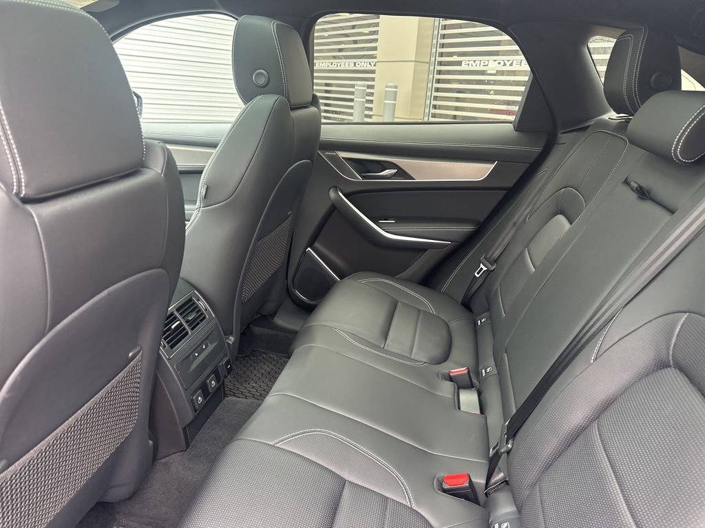 Used 2026 Jaguar F-PACE R-Dynamic S AWD/4WD image 11