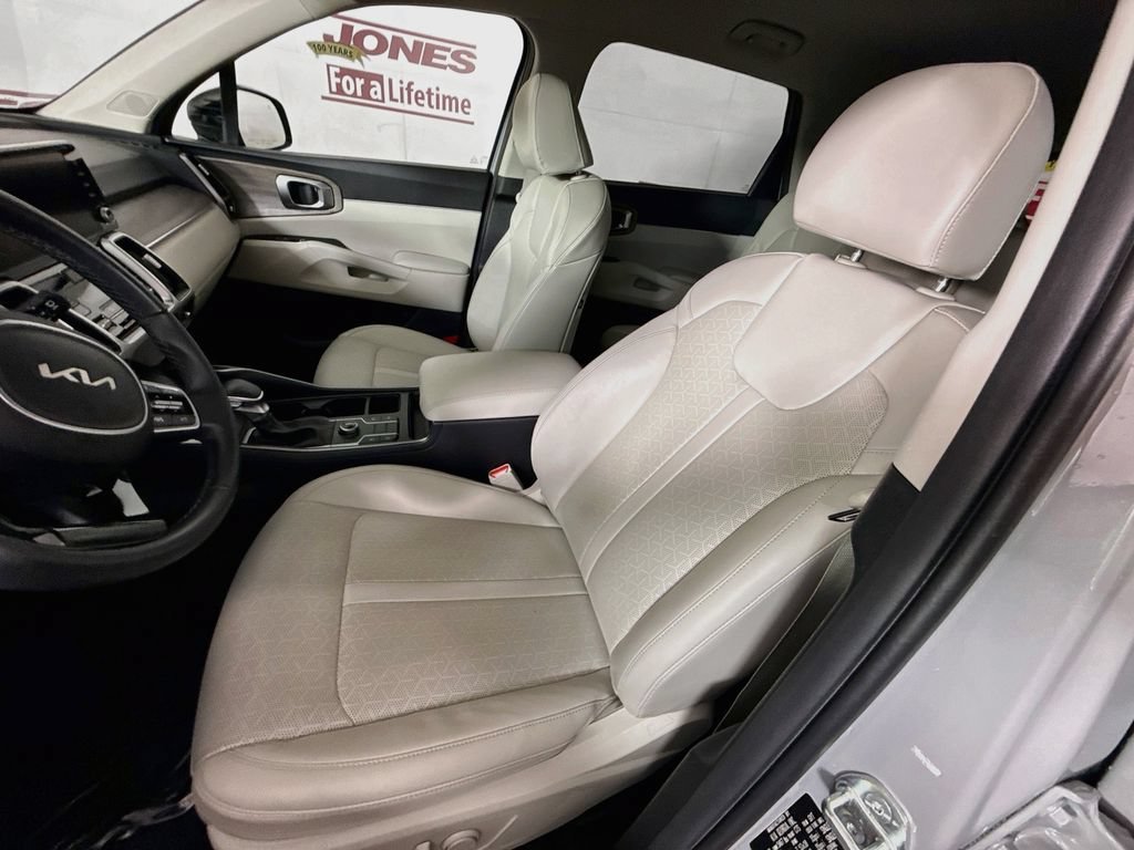 Used 2023 Kia Sorento S AWD/4WD image 26