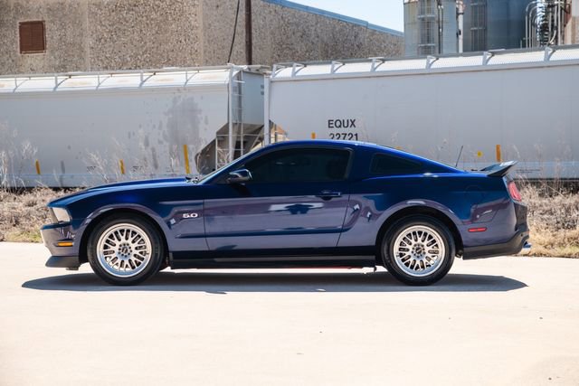 Used 2012 Ford Mustang GT Premium w/ Security Pkg RWD image 40