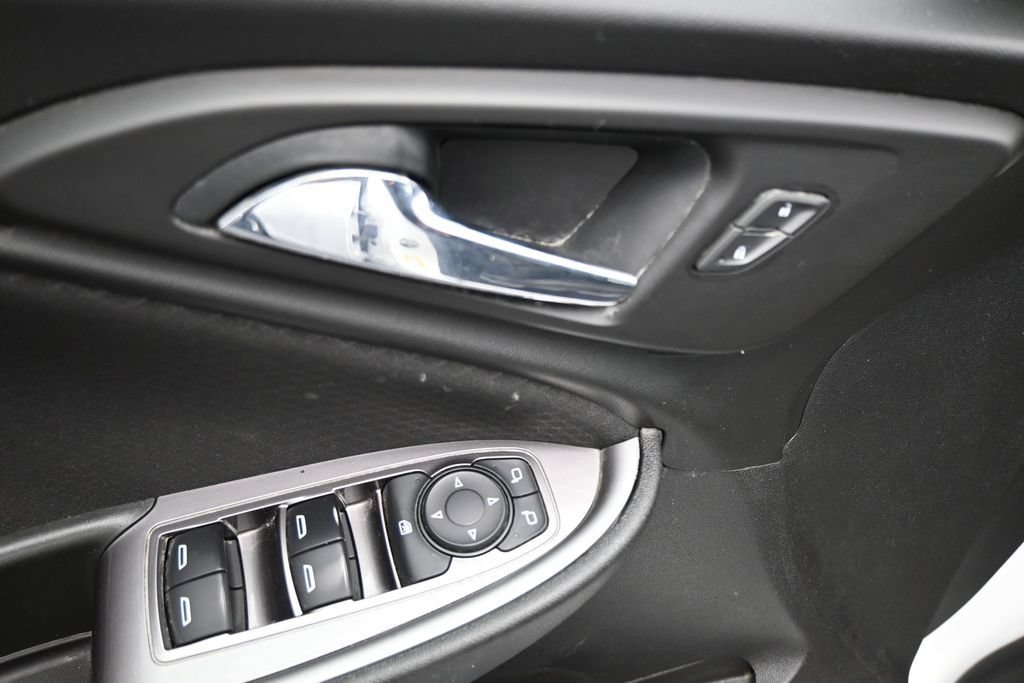 Used 2020 Chevrolet Malibu LS FWD image 11