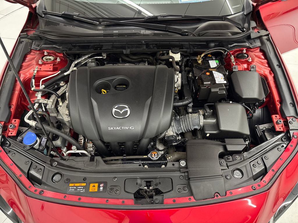 Used 2019 MAZDA MAZDA3 Hatchback w/ Premium Package FWD image 10