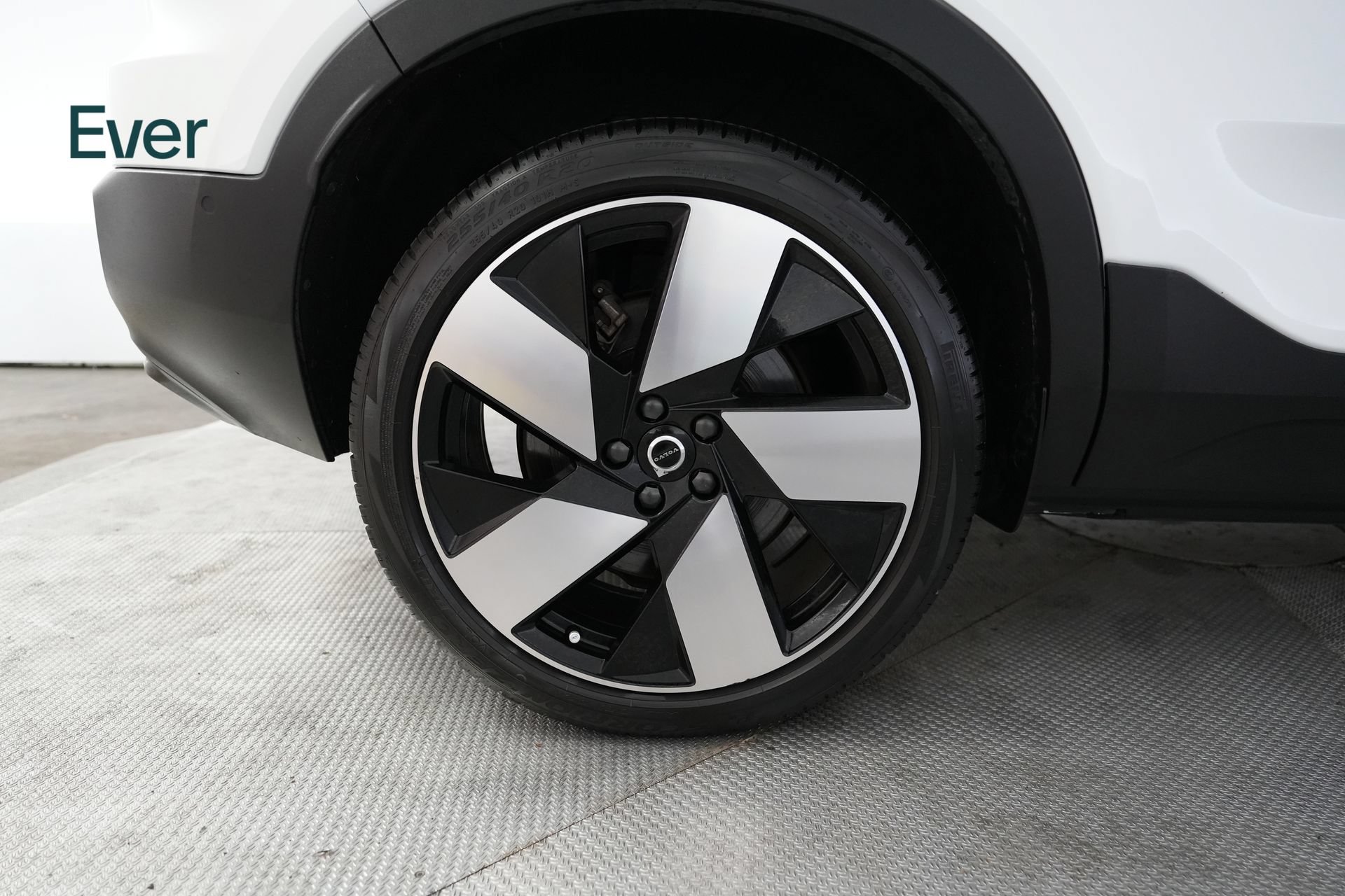 Used 2023 Volvo C40 P8 Recharge Ultimate AWD/4WD image 22