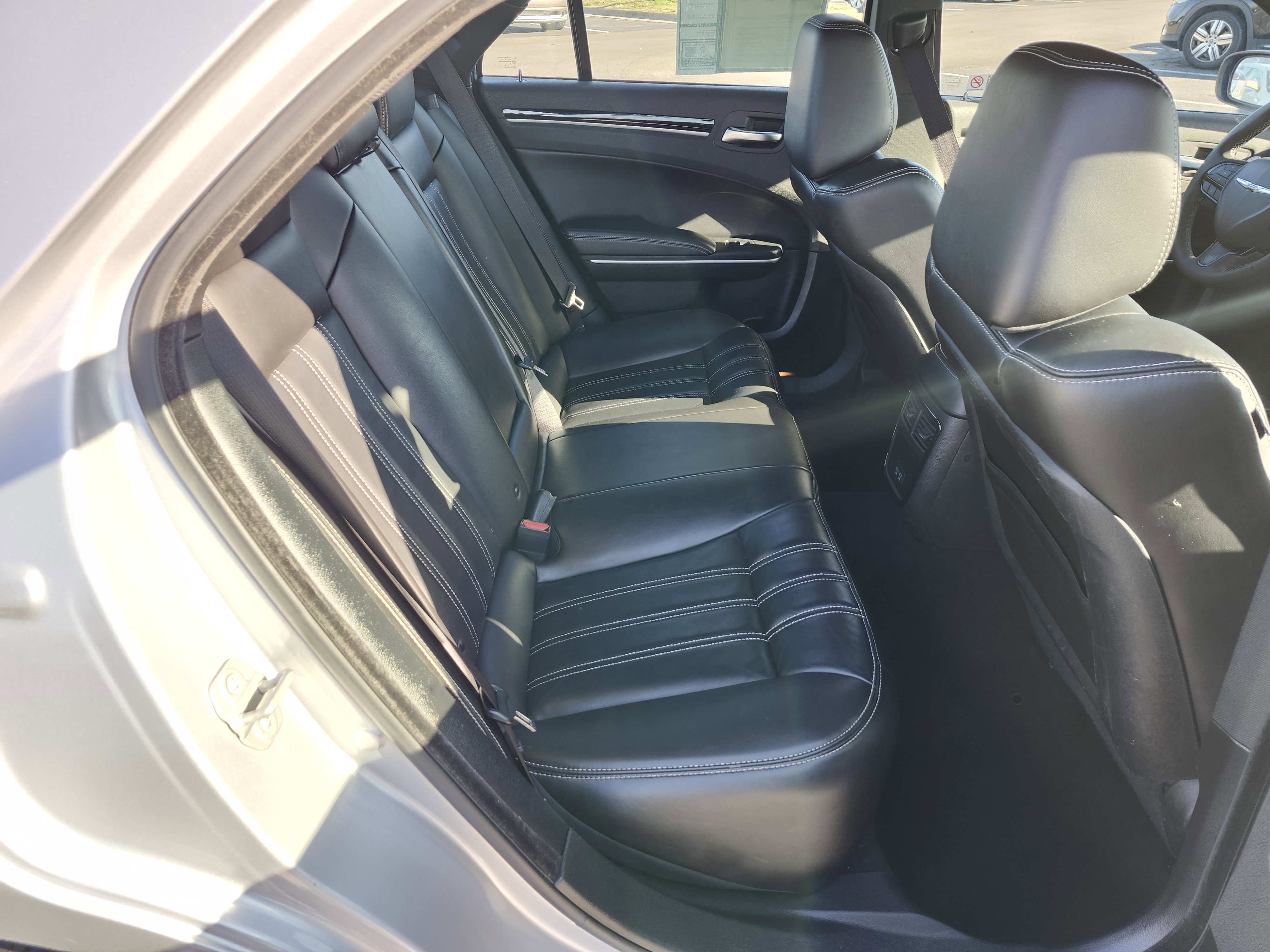 Used 2023 Chrysler 300 S image 22