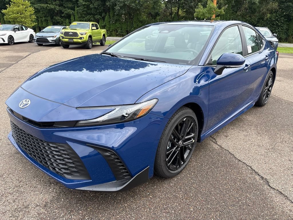 Used 2026 Toyota Camry SE w/ Multimedia Upgrade Package FWD image 2