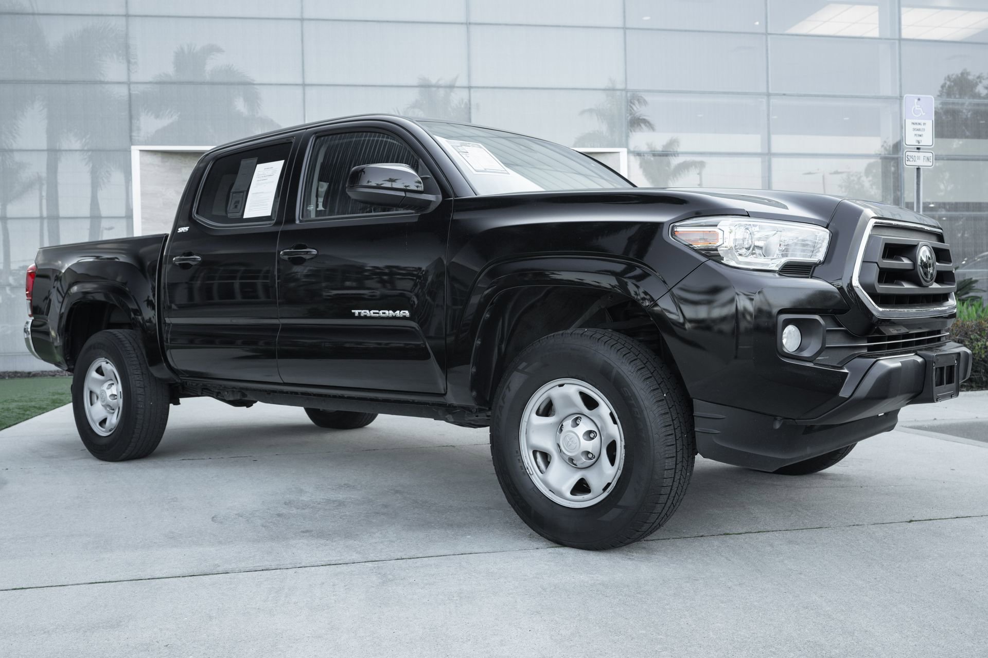 Used 2023 Toyota Tacoma SR5 image 3