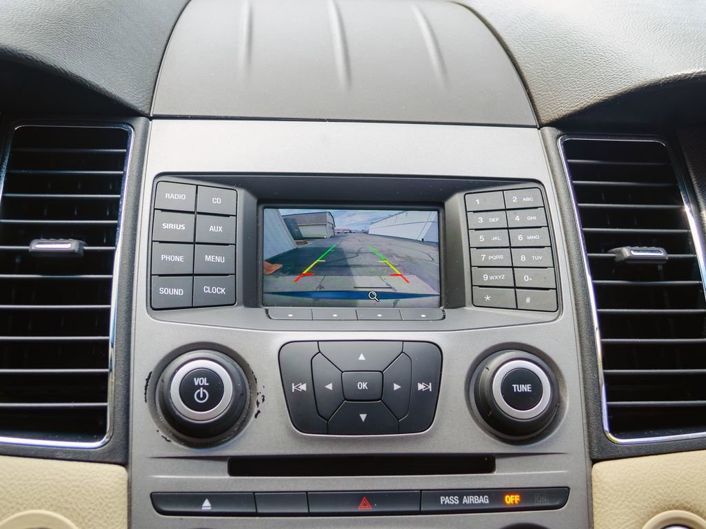Used 2017 Ford Taurus SE FWD image 21