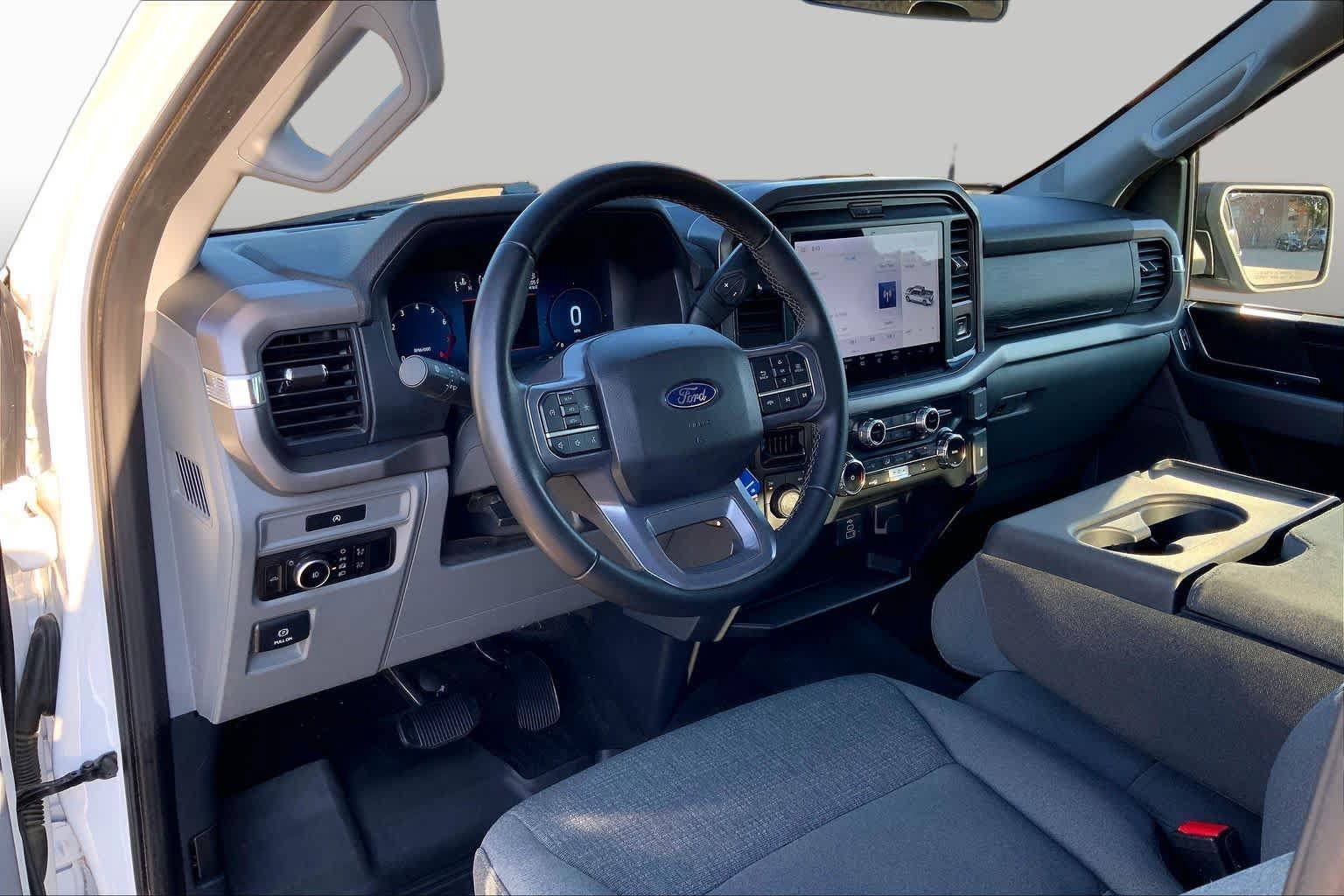 Used 2025 Ford F150 XLT w/ Equipment Group 301A Standard AWD/4WD image 18