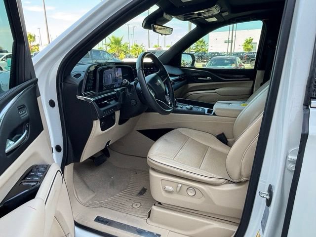 Used 2023 Cadillac Escalade Premium Luxury w/ LPO, Floor Liner Package AWD/4WD image 8