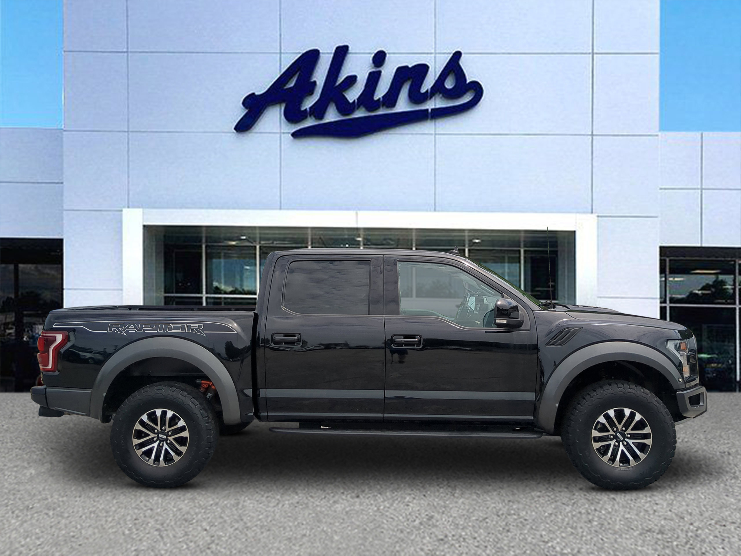 Used 2020 Ford F150 Raptor w/ Equipment Group 802A Luxury AWD/4WD image 1