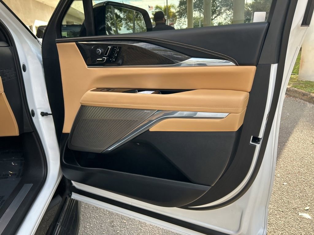 Used 2025 Cadillac Escalade IQ Sport 2 image 27