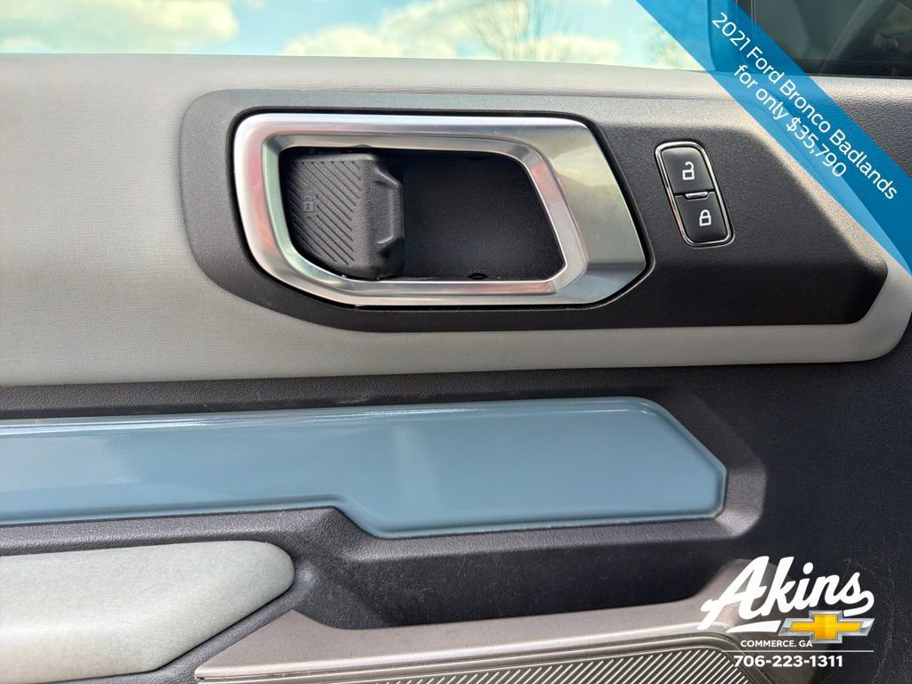 Used 2021 Ford Bronco Badlands image 17