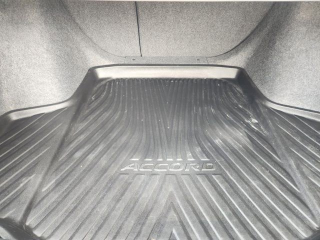 Used 2018 Honda Accord Touring image 34
