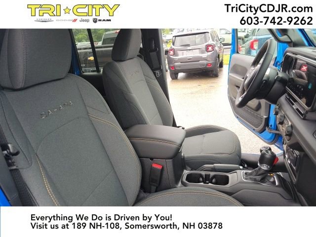 New 2024 Jeep Wrangler Sahara image 32