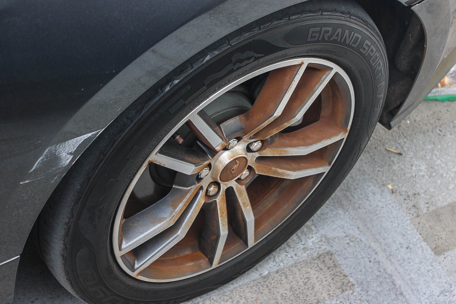 Used 2020 Ford Mustang Premium RWD image 10