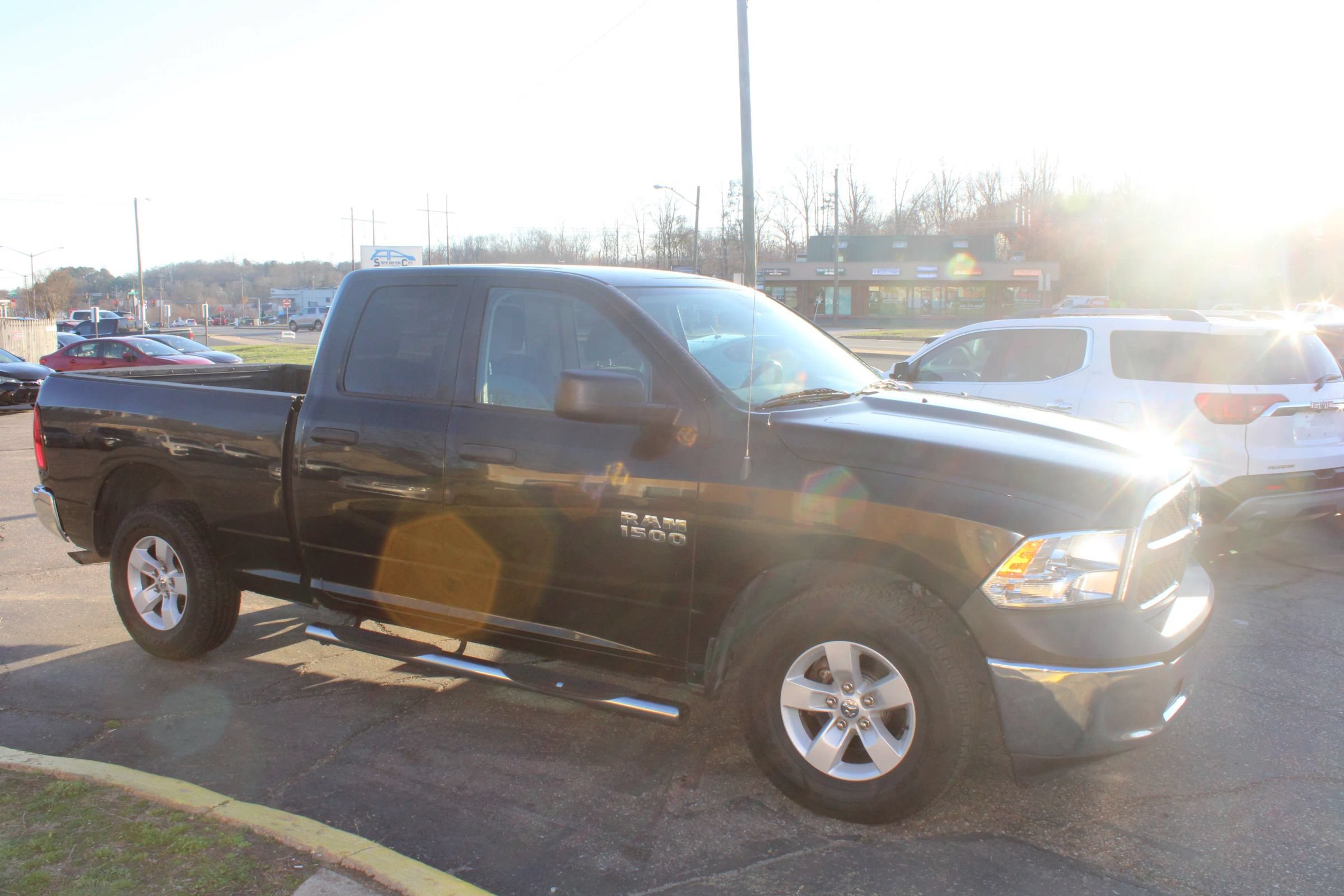 Used 2017 RAM 1500 Tradesman w/ Popular Equipment Group RWD image 4