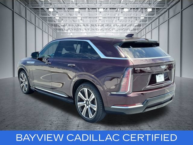Certified 2025 Cadillac Escalade IQ Luxury 2 w/ LPO, Premium Carpet Package AWD/4WD image 4