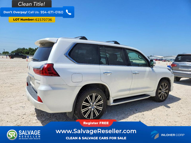Used 2020 Lexus LX 570 4WD w/ Luxury Package image 4