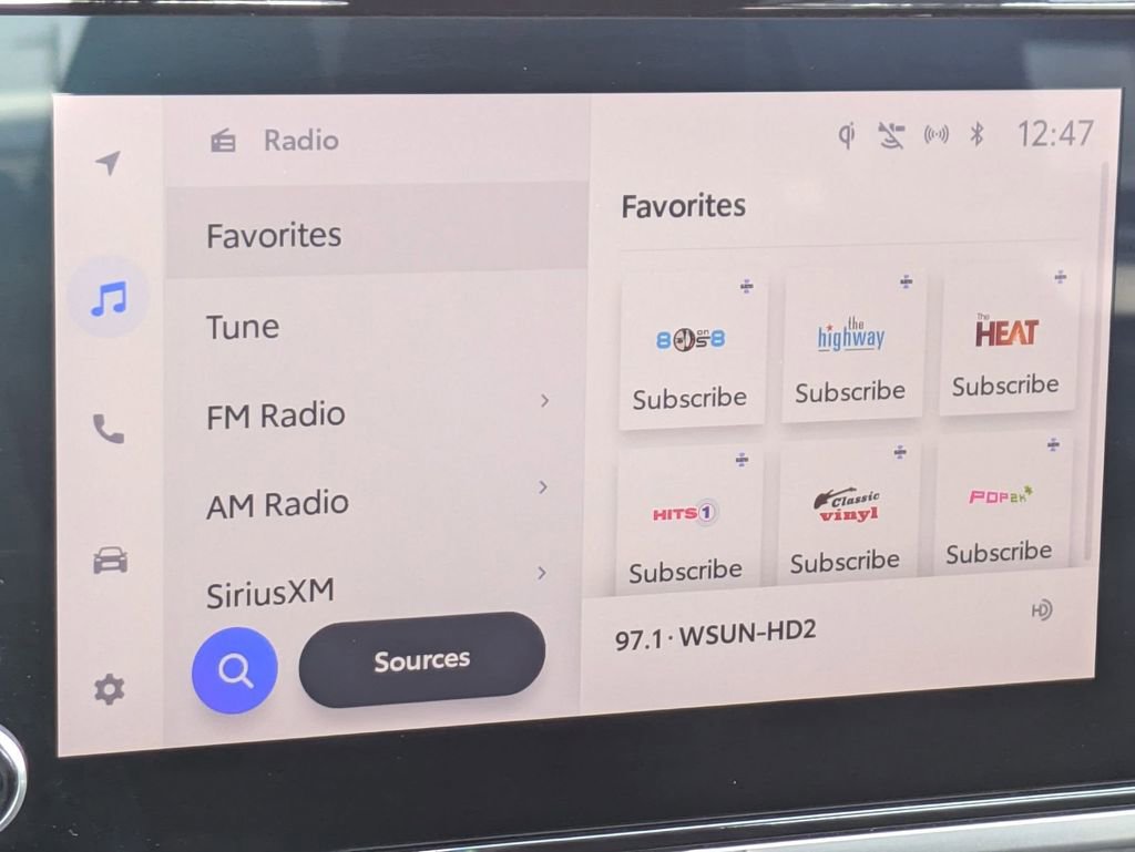 Used 2025 Toyota Camry LE image 19