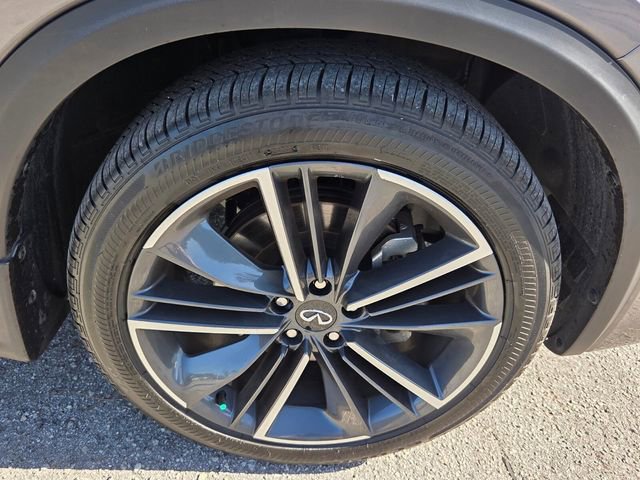 Certified 2025 INFINITI QX55 Luxe w/ Cargo Package image 10