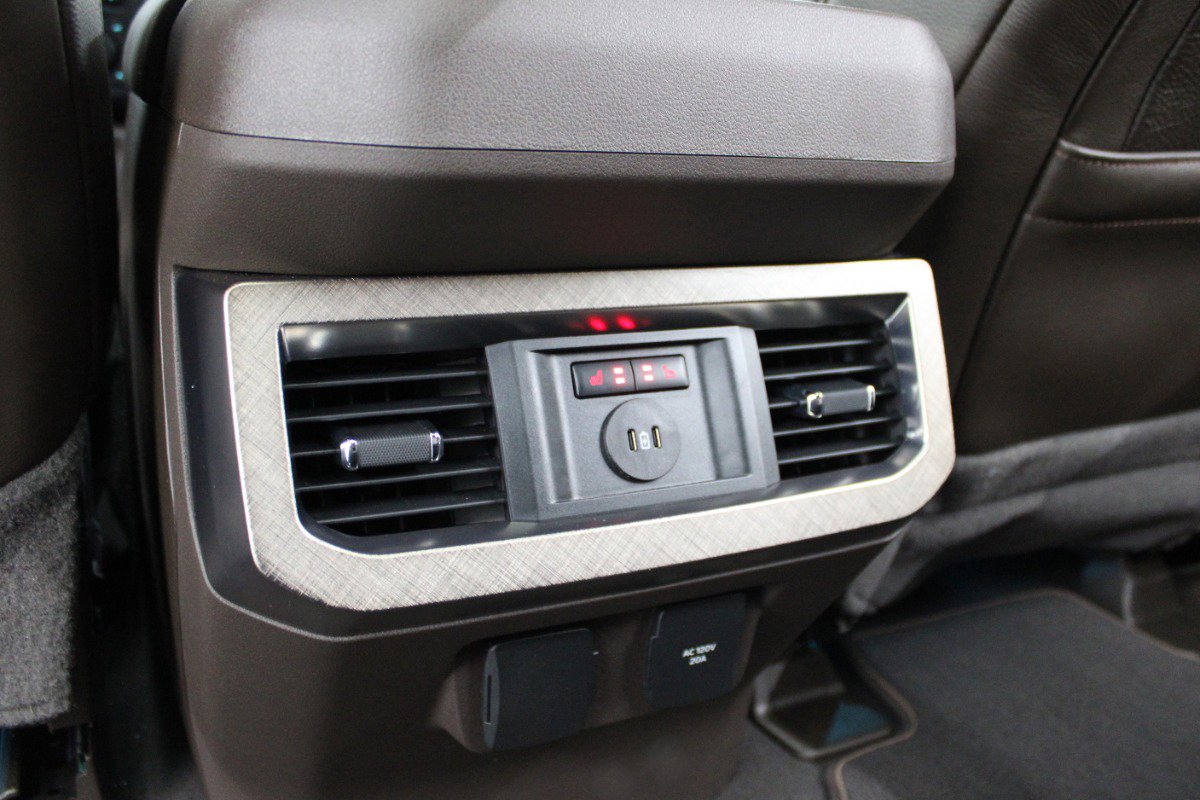 Used 2023 Ford F350 King Ranch w/ Chrome Package AWD/4WD image 37