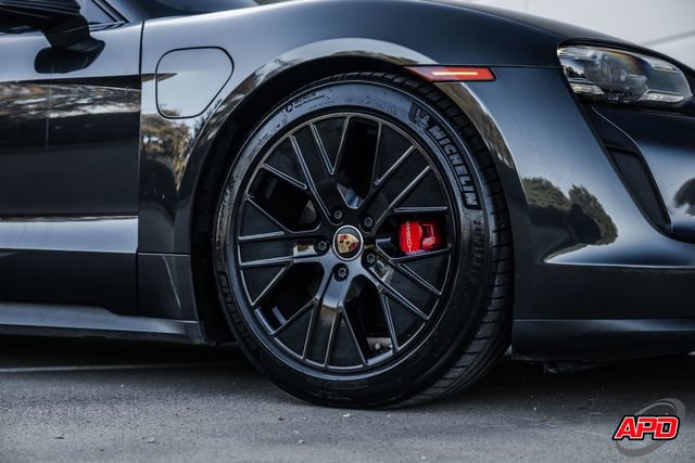 Used 2021 Porsche Taycan 4S w/ Premium Package image 61