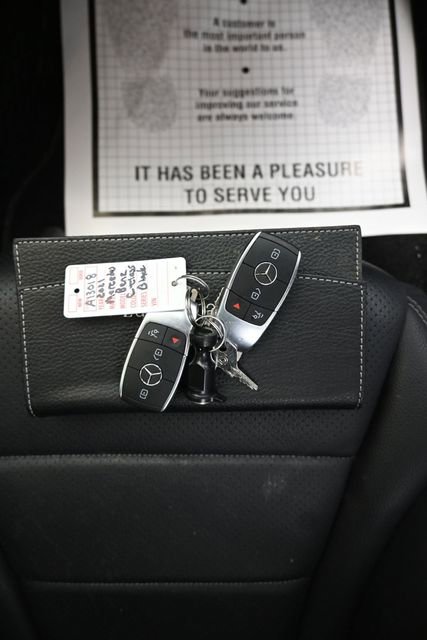 Used 2021 Mercedes-Benz C 300 4MATIC Sedan image 11