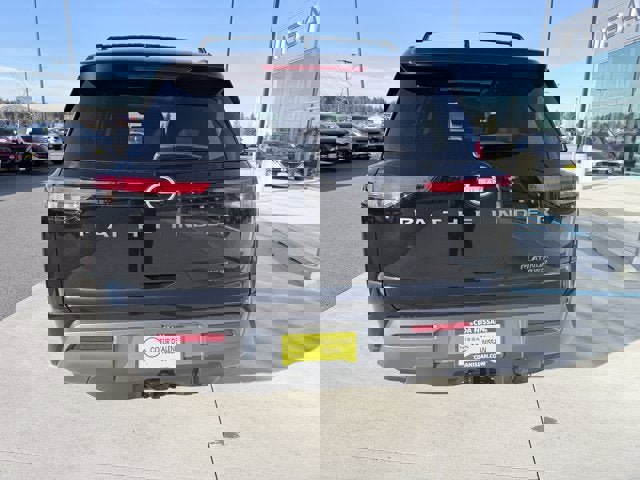 New 2026 Nissan Pathfinder Platinum image 8