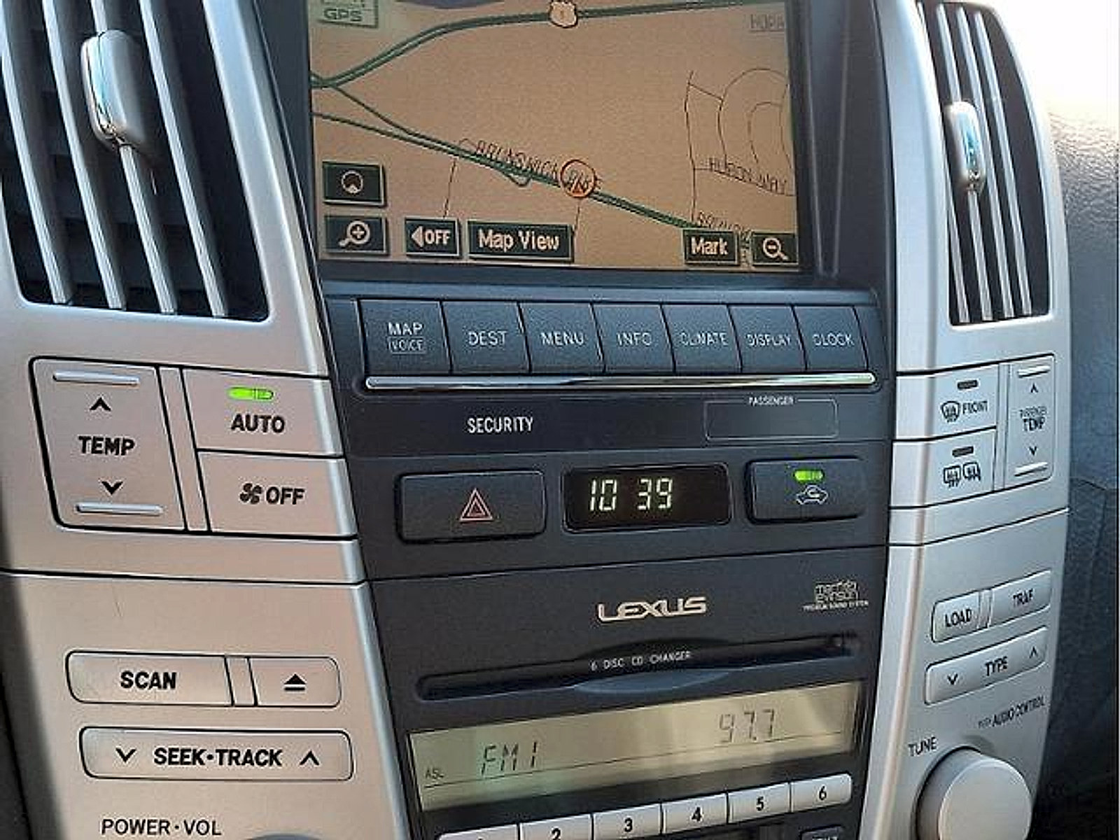 Used 2006 Lexus RX 400h AWD image 18