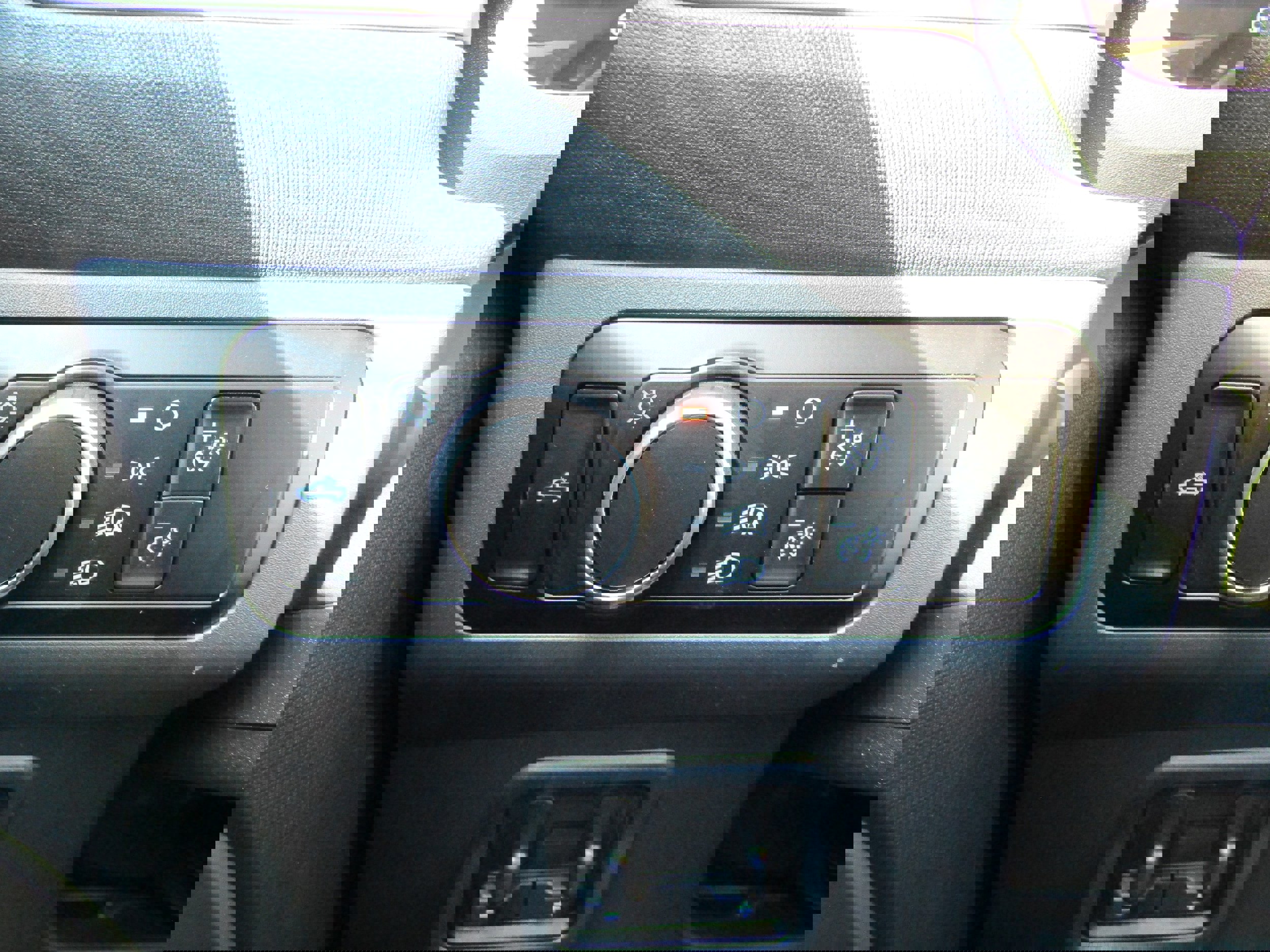 Certified 2024 Ford Maverick XLT w/ XLT Luxury Package image 25