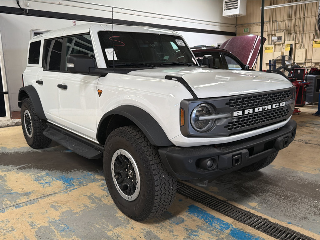 Used 2025 Ford Bronco Badlands AWD/4WD image 1