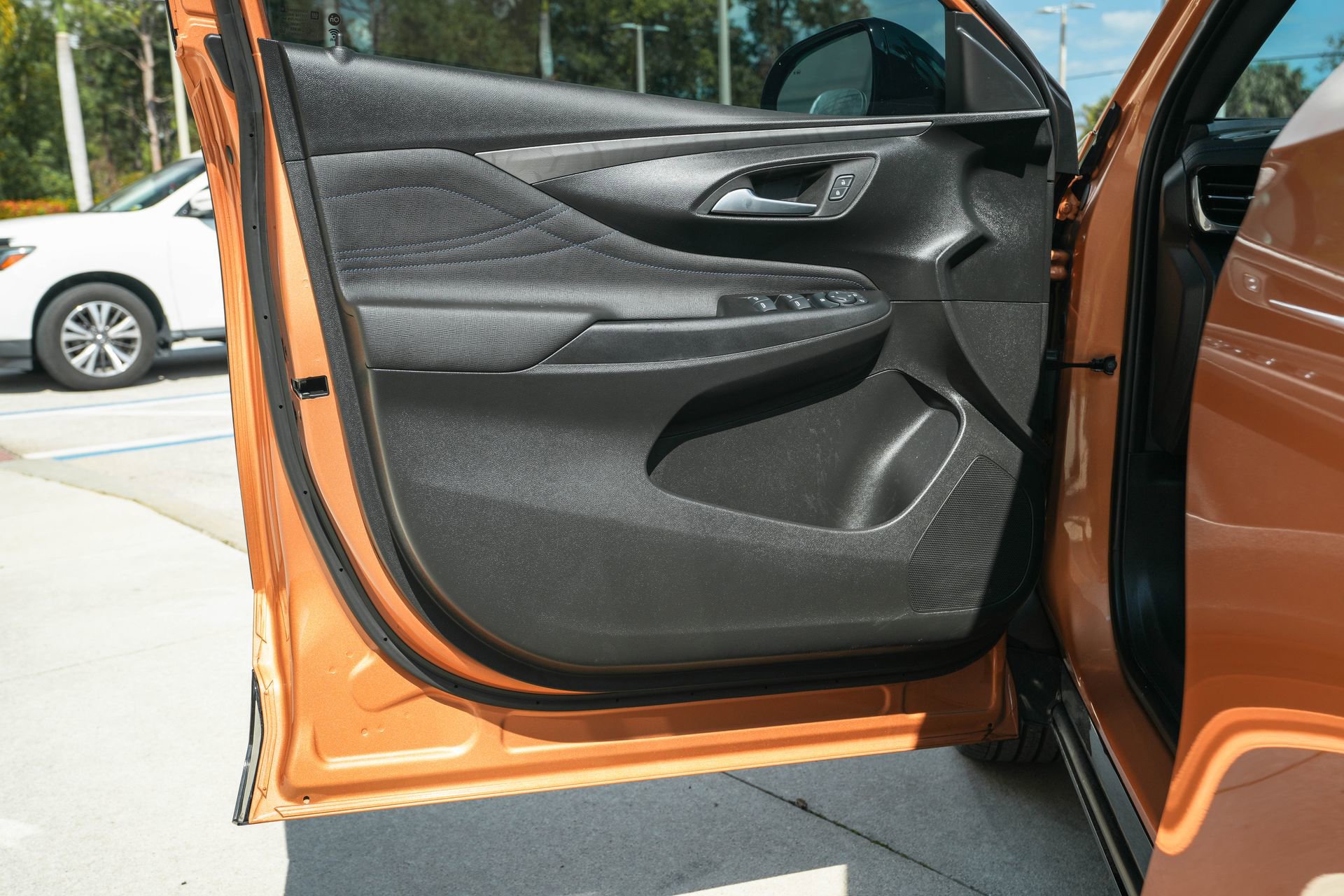 Used 2024 Buick Envista Sport Touring w/ Convenience I Package image 31