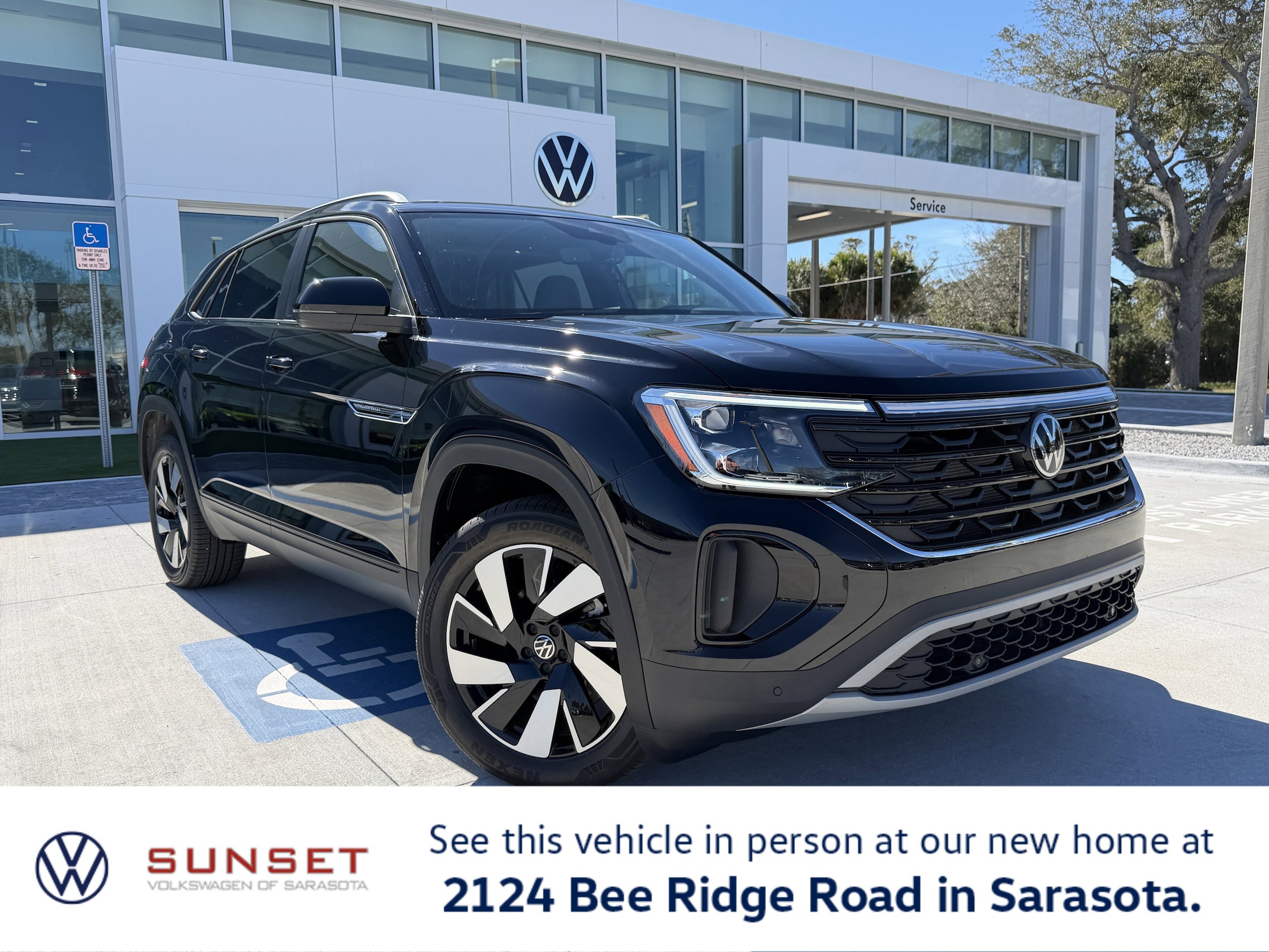 New 2026 Volkswagen Atlas Cross Sport SE image 1