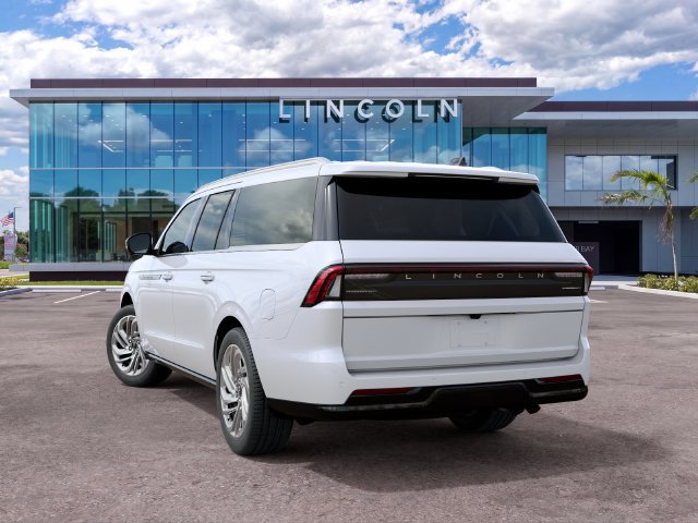 New 2027 Lincoln Navigator L Reserve RWD image 8