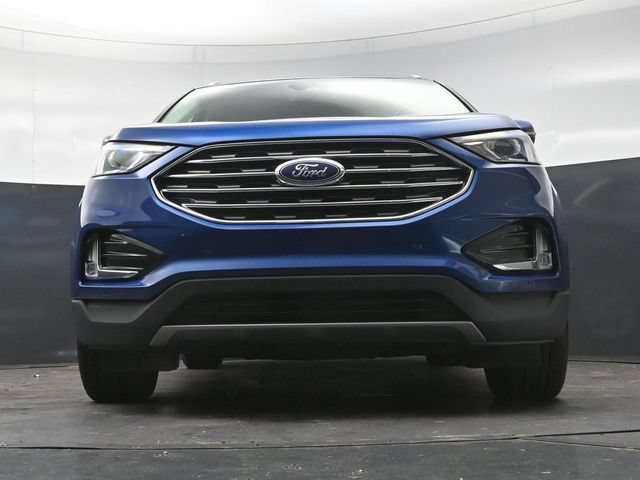Used 2020 Ford Edge Titanium w/ Class II Trailer Tow Package AWD/4WD image 25