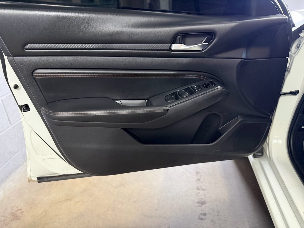 Used 2020 Nissan Altima 2.5 SR FWD image 17