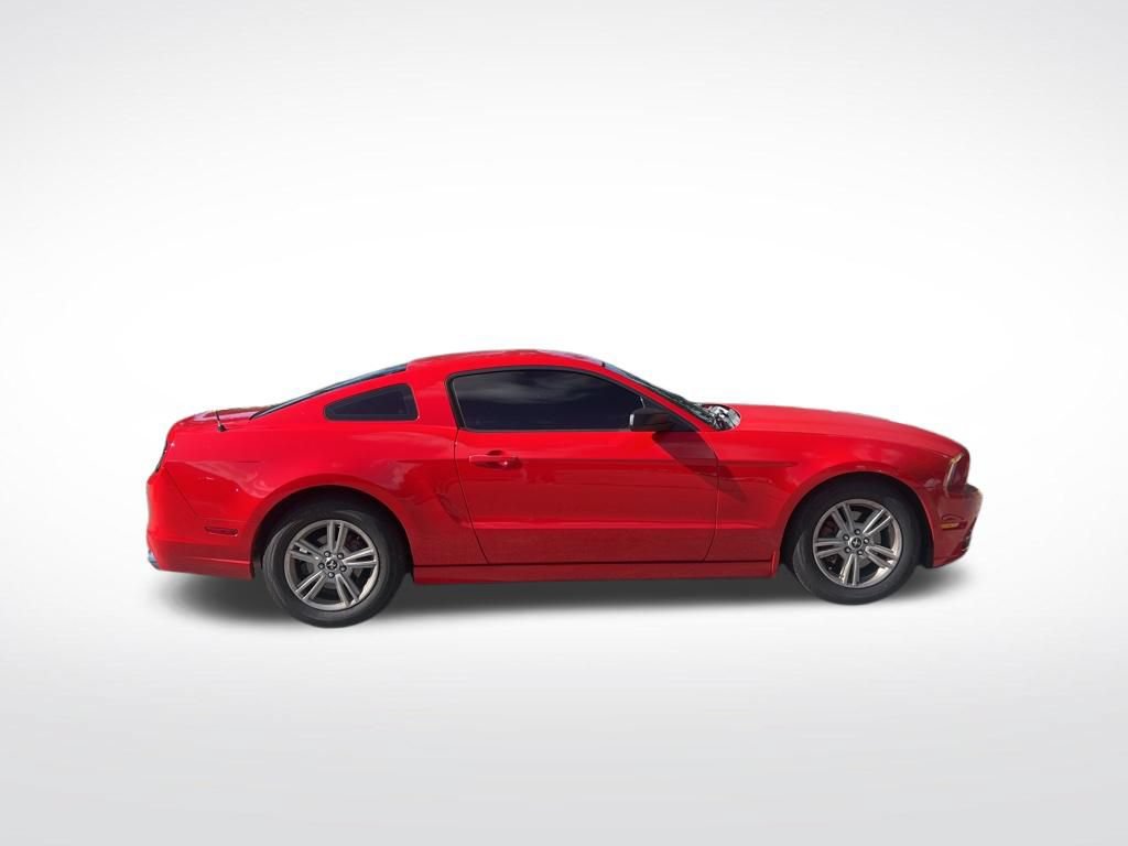 Used 2014 Ford Mustang Coupe RWD image 4