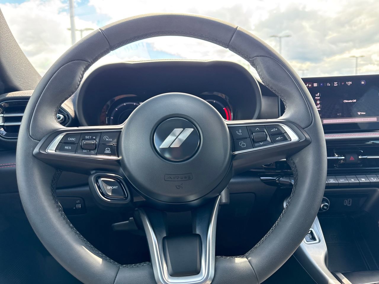 Used 2024 Dodge Hornet GT image 17