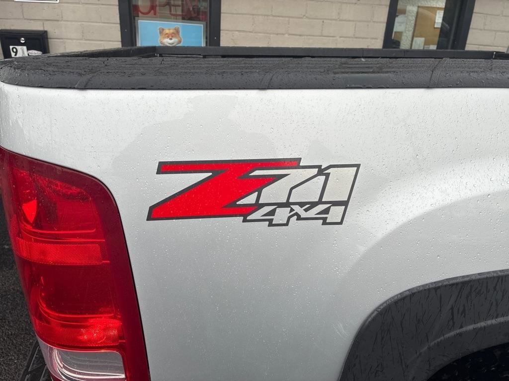 Used 2013 GMC Sierra 1500 SLT w/ SLT Convenience Package AWD/4WD image 9