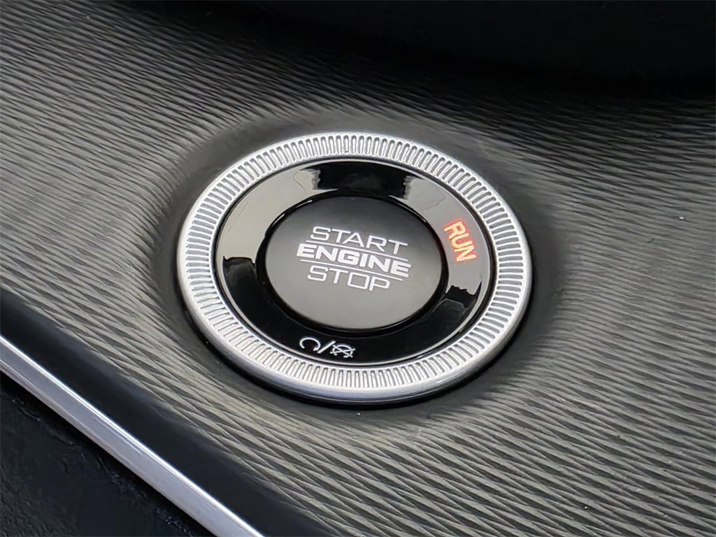 New 2025 Jeep Grand Cherokee L Altitude image 22