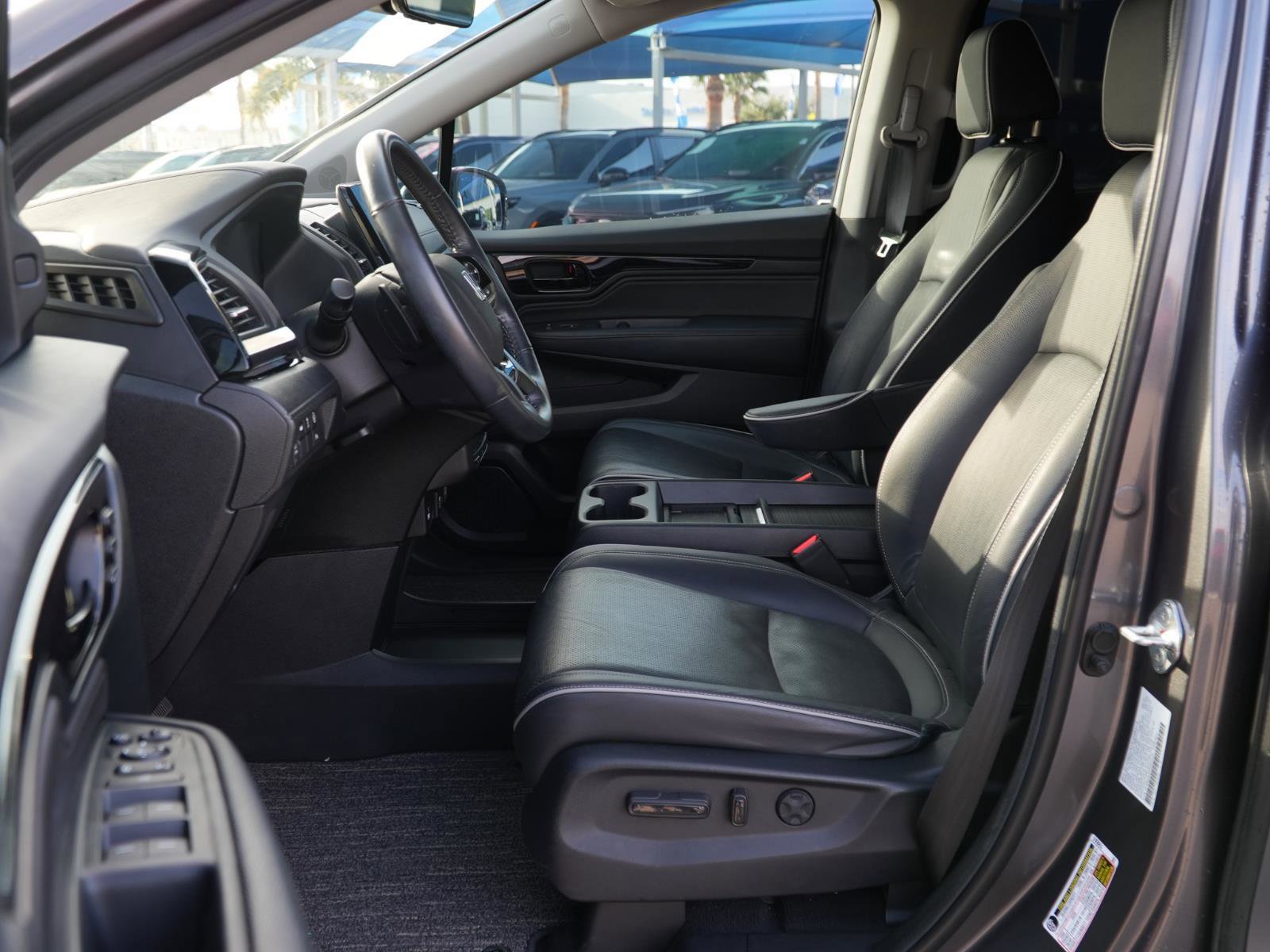 Used 2024 Honda Odyssey Elite image 16