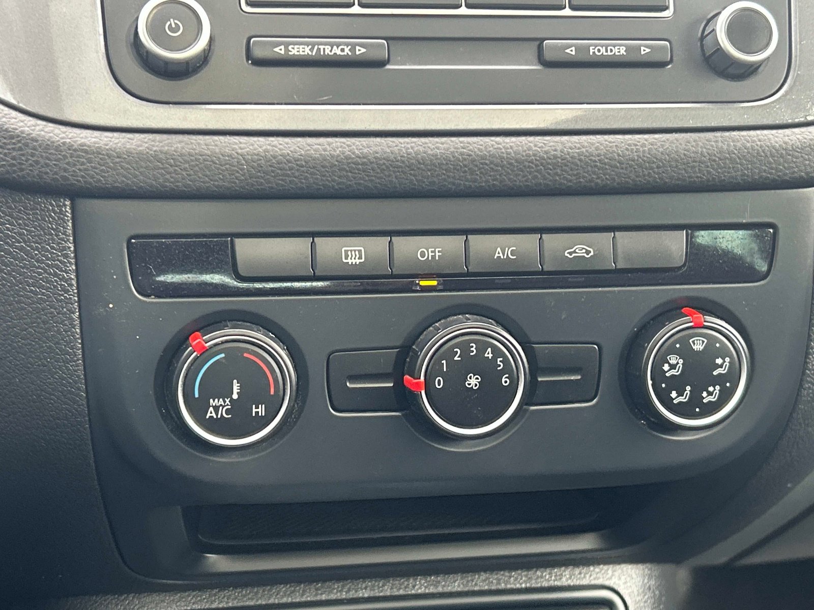 Used 2013 Volkswagen Tiguan S AWD/4WD image 28