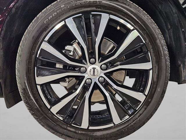Used 2025 Volvo XC60 B5 Plus w/ Protection Package Premier AWD/4WD image 23