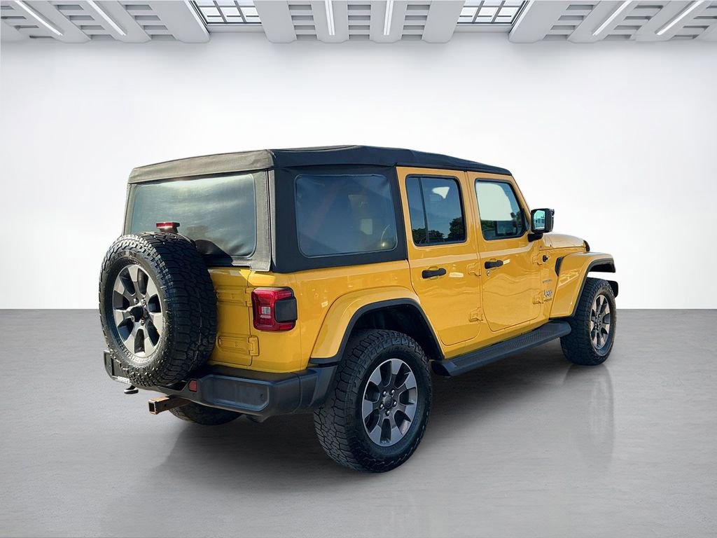 Used 2018 Jeep Wrangler Unlimited Sahara AWD/4WD image 5