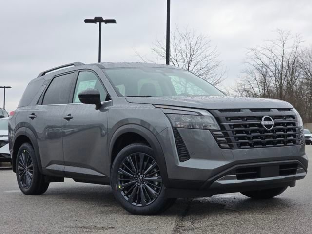 New 2026 Nissan Pathfinder SL image 2